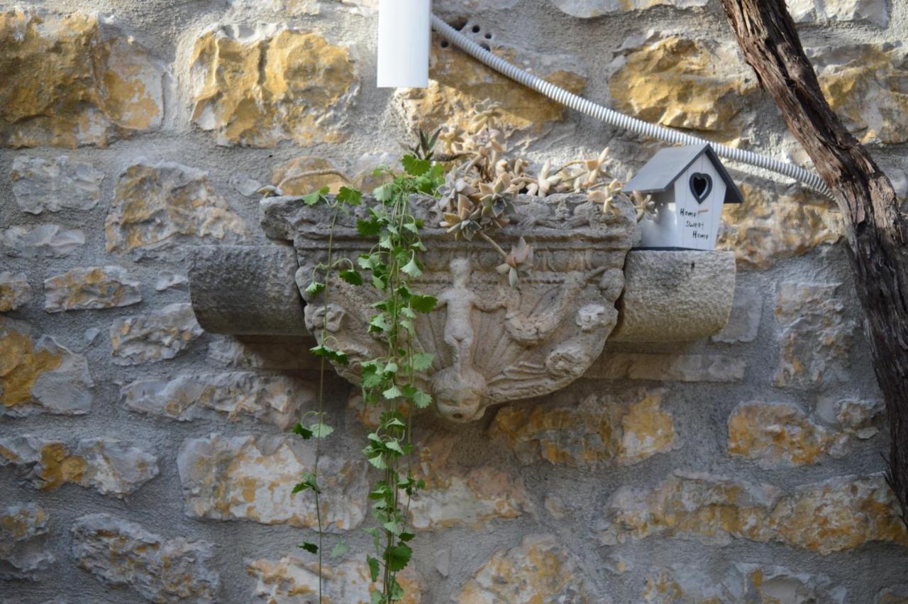 Visilo Stone House Villa Pucisca Exteriör bild